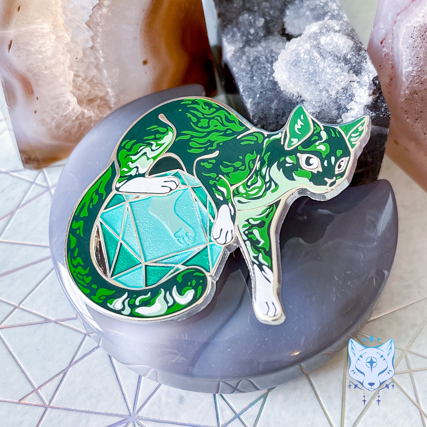 Emerald Cat - May Birthstone Pin
