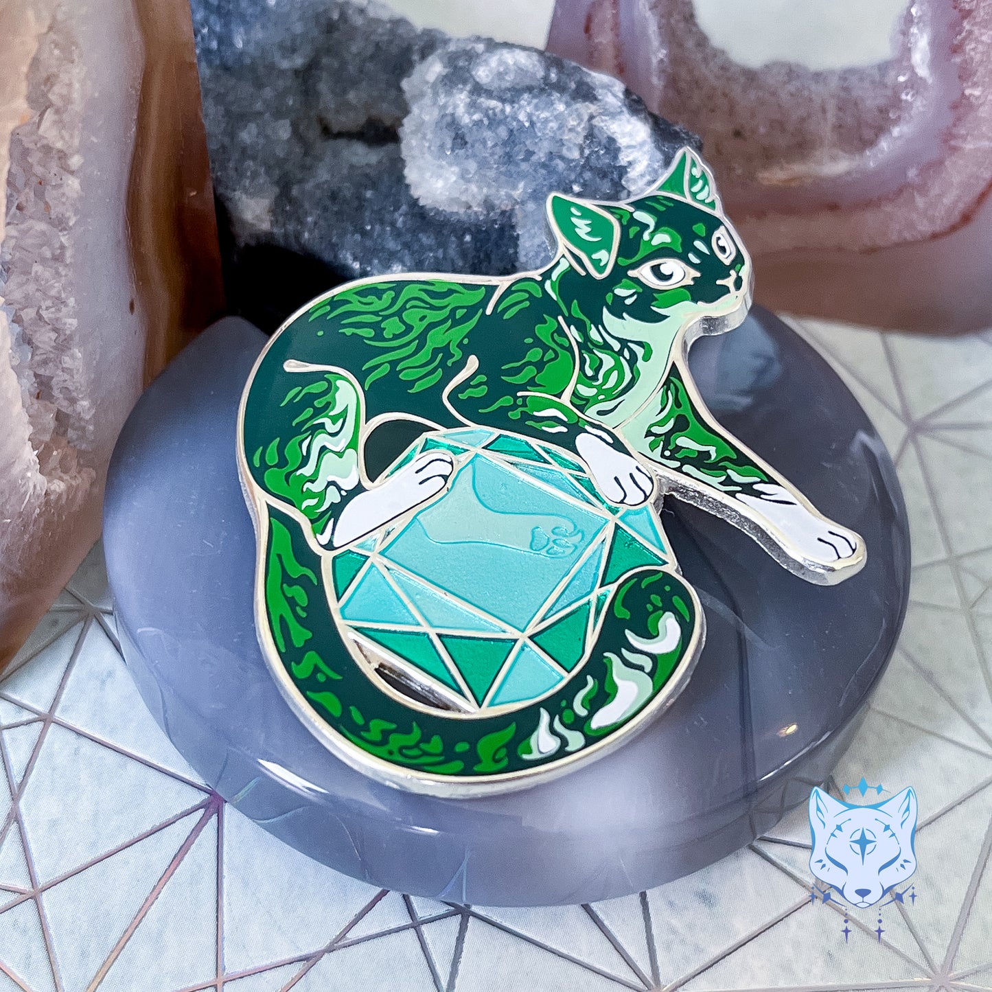 Emerald Cat - May Birthstone Pin