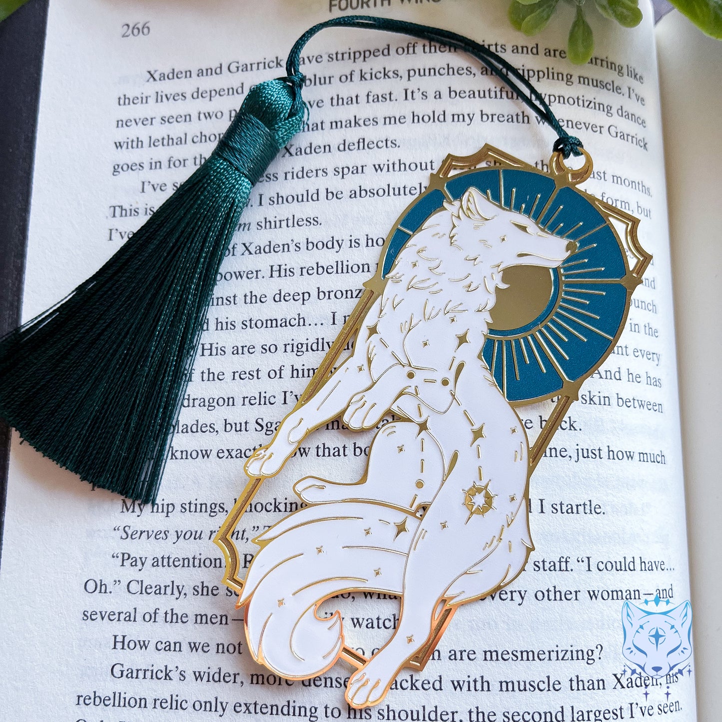 Lupus Bookmark | White