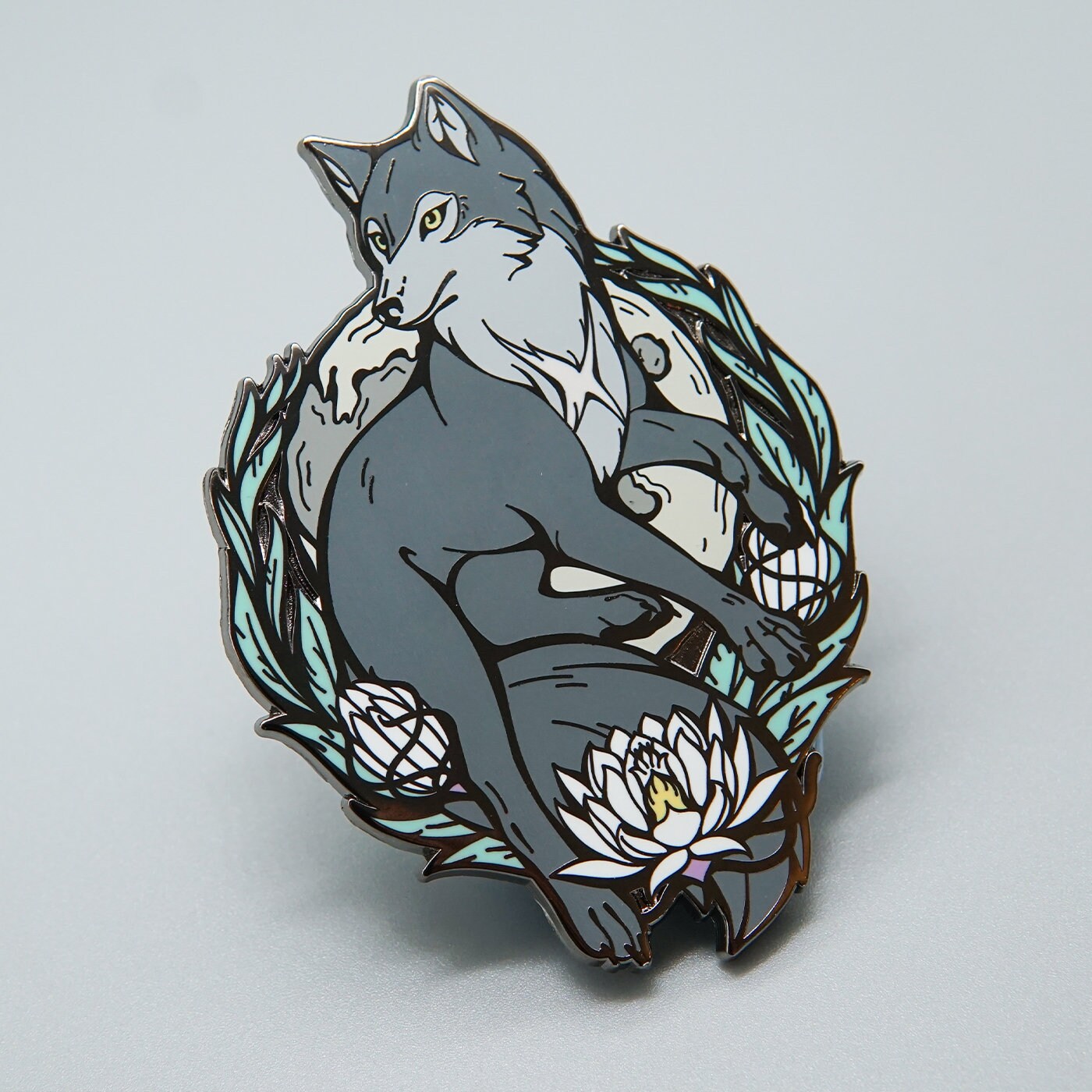 Tsume Enamel Pin