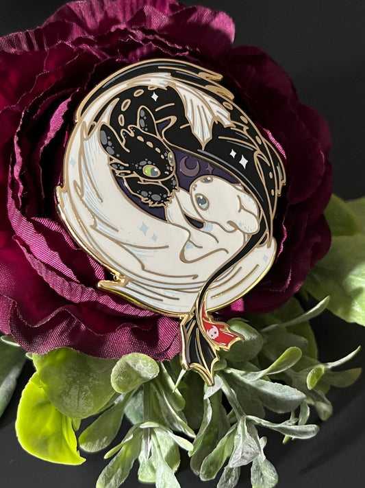 HTTYD "Flight of Dragons" - 2.5" pin