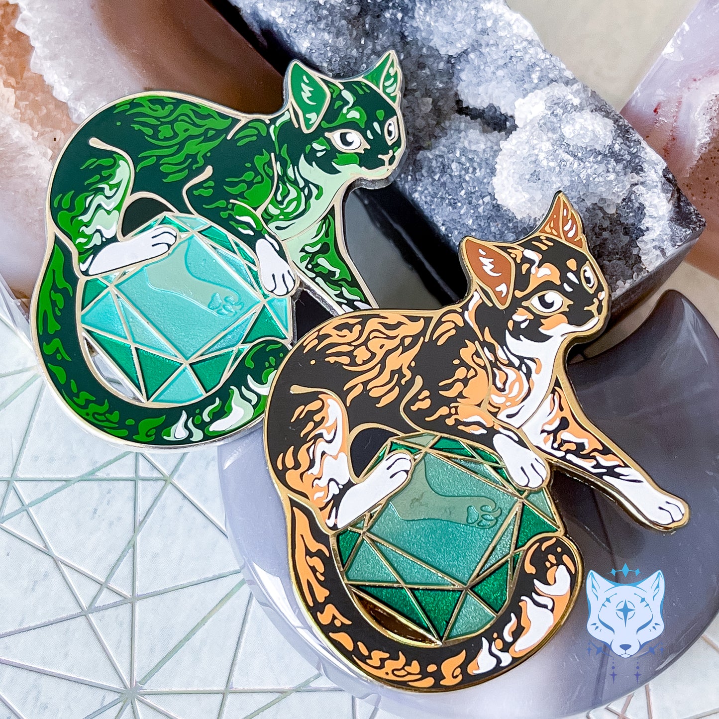 Emerald Cat - May Birthstone Pin [LE EDITION]