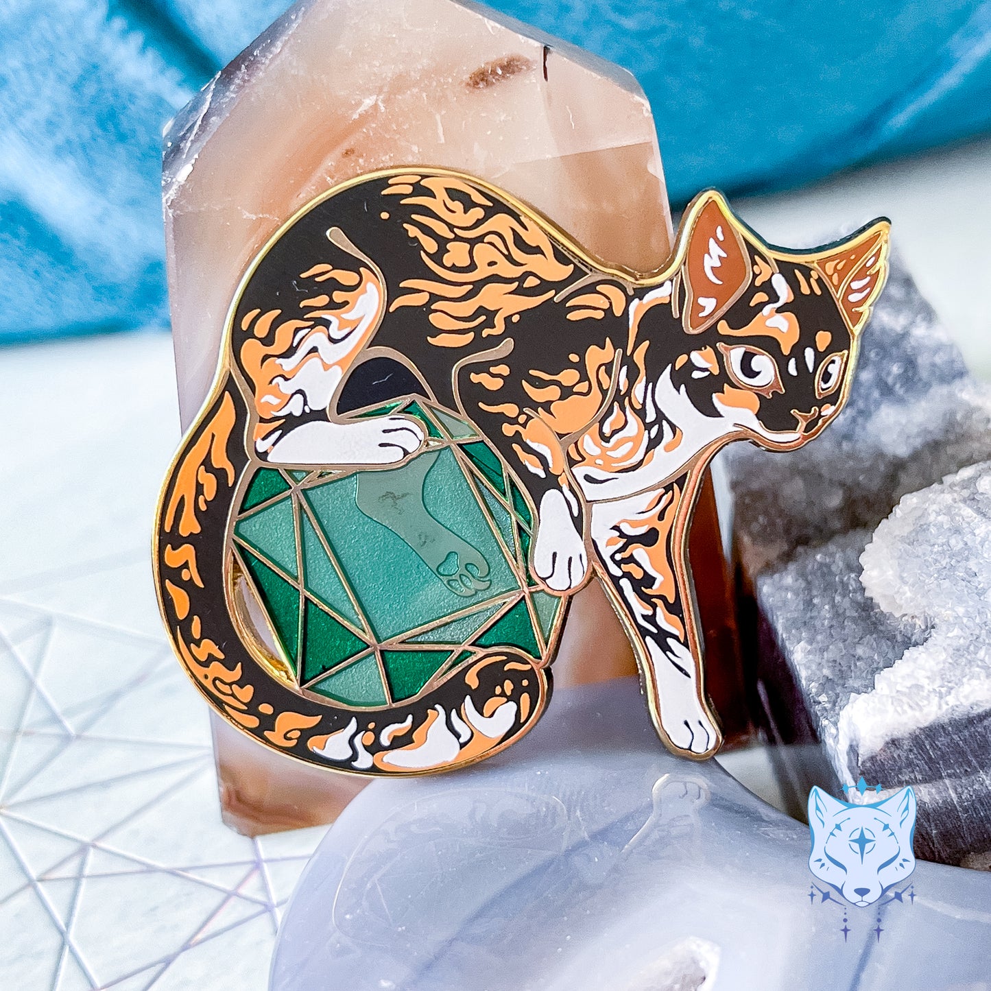 Emerald Cat - May Birthstone Pin [LE EDITION]